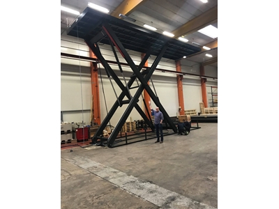 3 Ton Kapasiteli 3.5 Metre Seyir Makaslı Araç Asansörü - 12