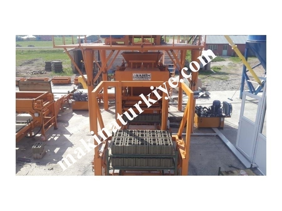 12'Li Otomatik Briket Ve Parke Makinası