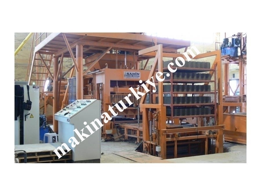 12'Li Otomatik Briket Ve Parke Makinası