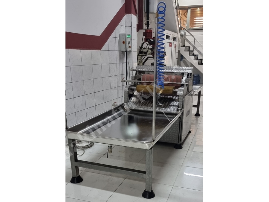 Kuzu Bağırsak Temizleme Makinası