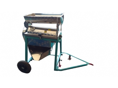 1000 Kg / Saat Salça Çekme Makinası