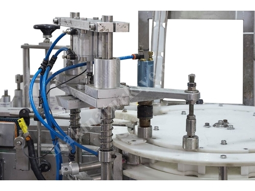 330-1000 cc Jelly Covering Labeling and Automatic Liquid Filling Machine