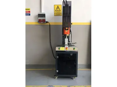 Semi-Automatic Ultrasonic Plastic Welding Machine