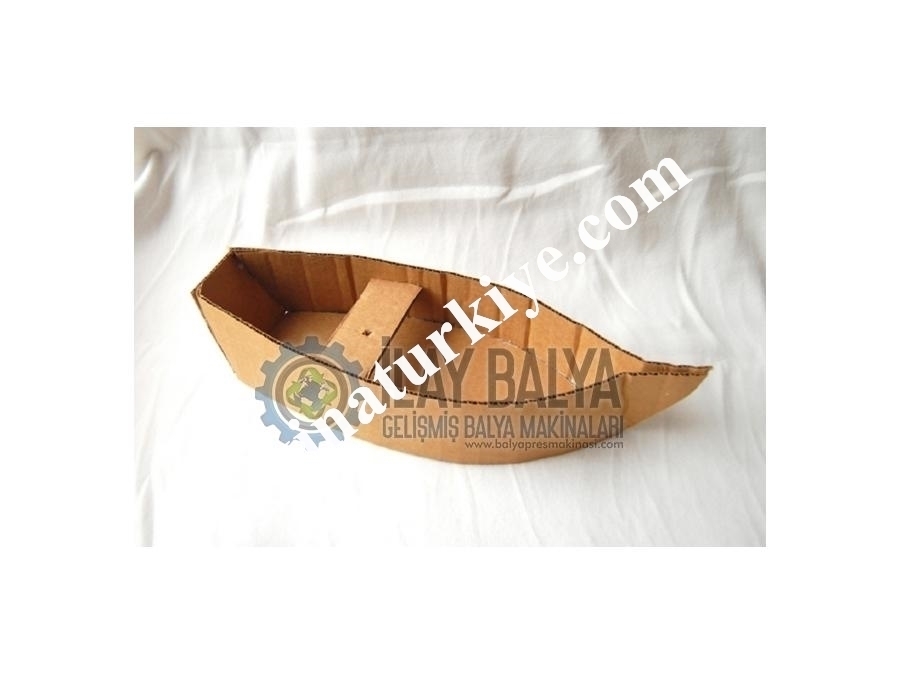 Gemi Tipi Dikey Atık Balya Pres Makinası