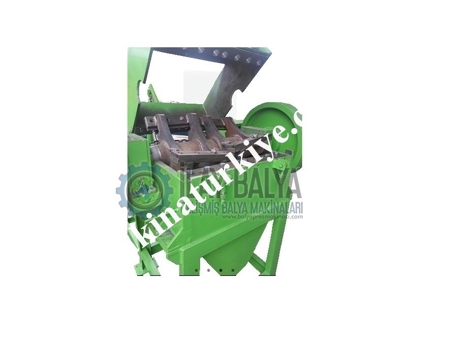 100'Lük Plastik Kırma Makinası