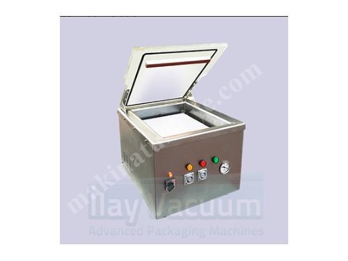 IL 30 Horizontal Vacuum Packaging Machine 