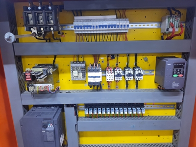 Domino 100-M Full Revizyonlu Otomatik Katlama ve Yapıştırma Makinası - 13