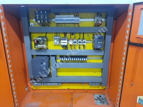 Machine automatique de pliage et collage Domino 100-M entièrement révisée