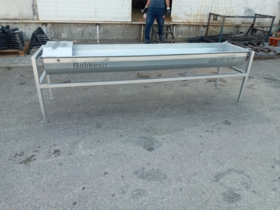 Umkehrbarer Tiertränke 60x250x25 cm - 17