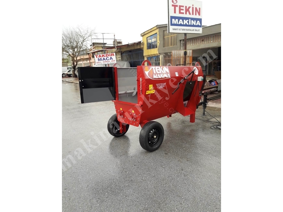 2,5 m3 Çekili Tip Elektrikli Yem Karma Makinası