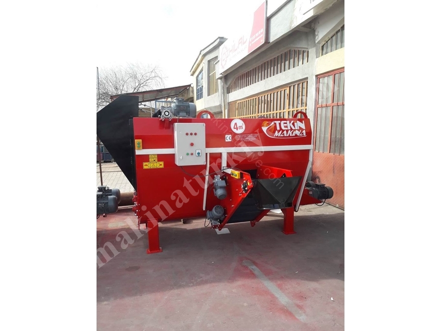 4 M3 Sabit Tip Elektrikli Yem Karma Makinası