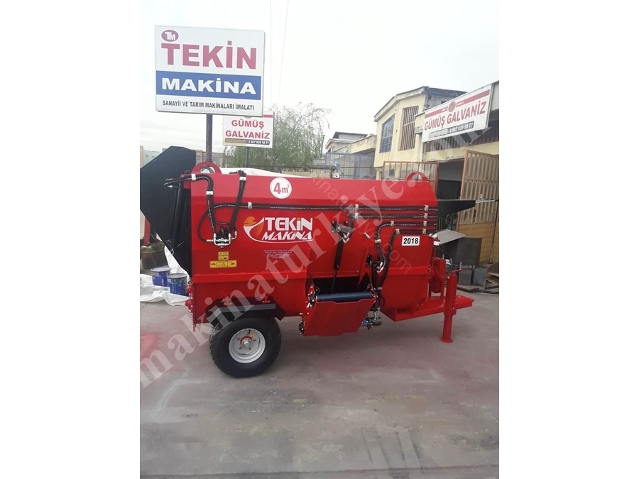 4 M3 Çekili Tip Yem Karma Makinası