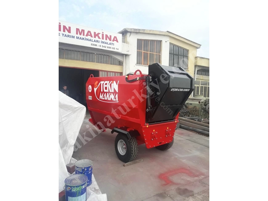 4 M3 Çekili Tip Yem Karma Makinası