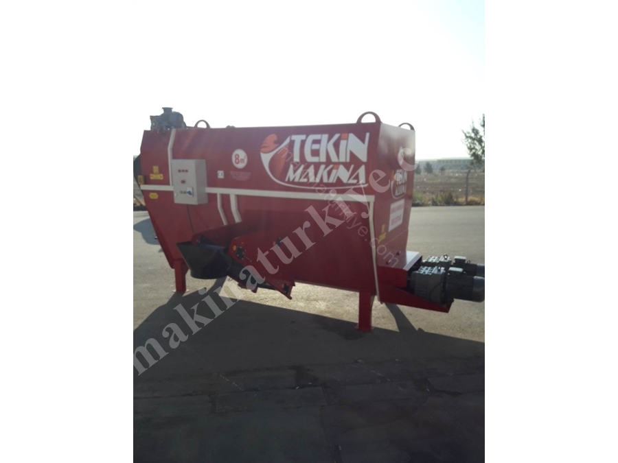 8 M3 Sabit Tip Elektrikli Yem Karma Makinası