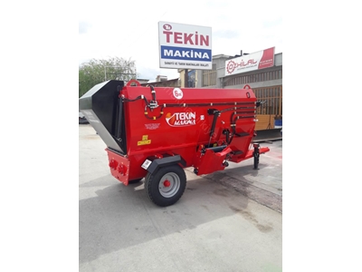 6 M3 Çekili Tip Yem Karma Makinası - 3