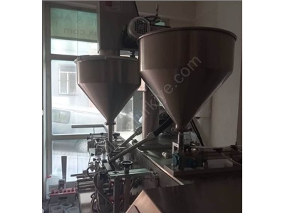 Horizontal Powder And Liquid Filling Machine - 4