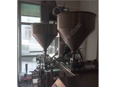 Horizontal Powder And Liquid Filling Machine - 0