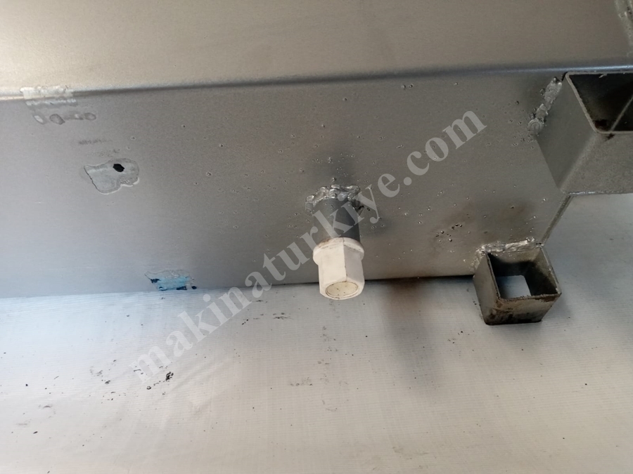 1 Meter Chicken Feeder