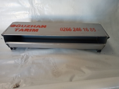 1 Meter Chicken Feeder - 4