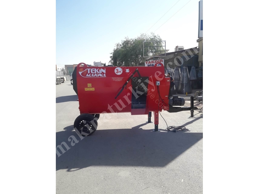 3 M3 Çekili Tip Elektrikli Yem Karma Makinası