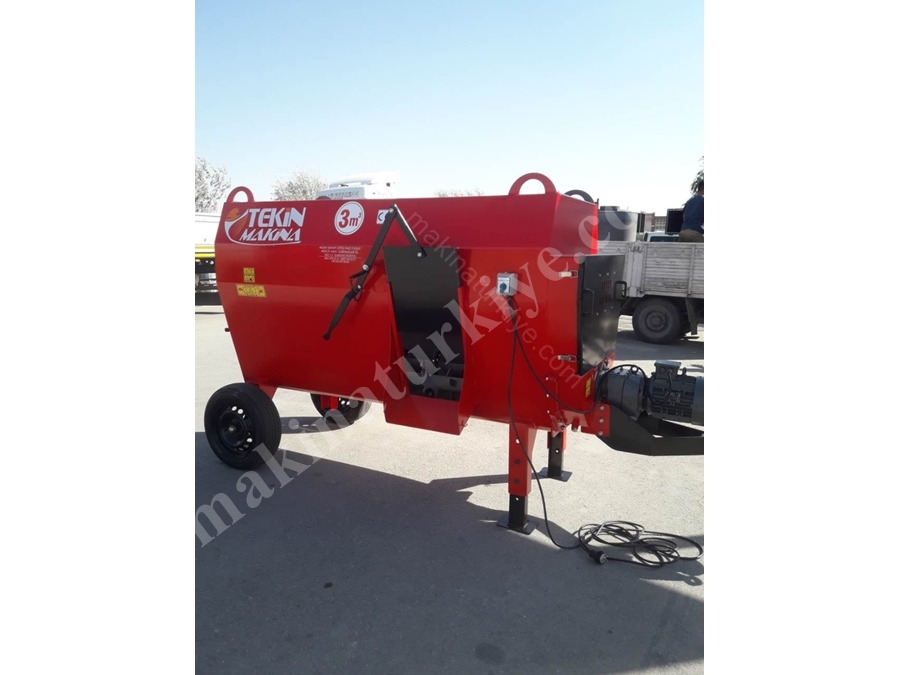 3 M3 Çekili Tip Elektrikli Yem Karma Makinası