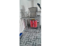 Weighing and Packaging Machine for Pulses and Grains - 2