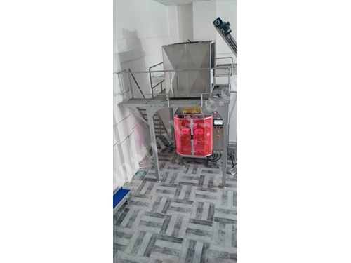 Weighing and Packaging Machine for Pulses and Grains