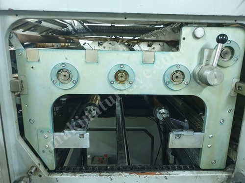 Machine de découpe automatique de boîtes en carton doré 78 x 108 cm