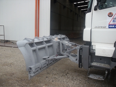 Lame à neige pour camions - 16