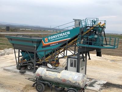 Mobile 30 M³/H Mobile Concrete Plant - 1