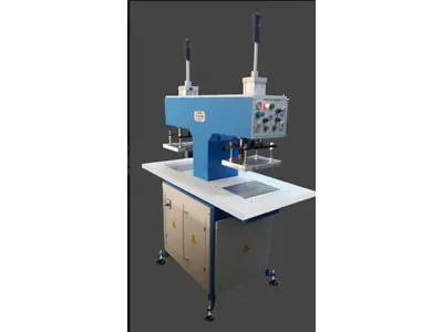 Двухголовочная машина для производства рифленых бумажных стаканчиков
