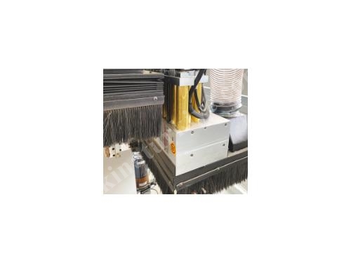 CNC-Bearbeitungsmaschine mit langer Konsolentisch