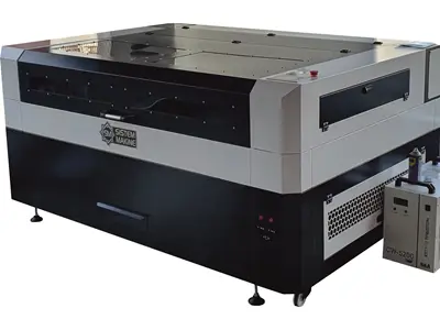 1000 x 1350 mm 150W Laser-Schneid- und Graviermaschine