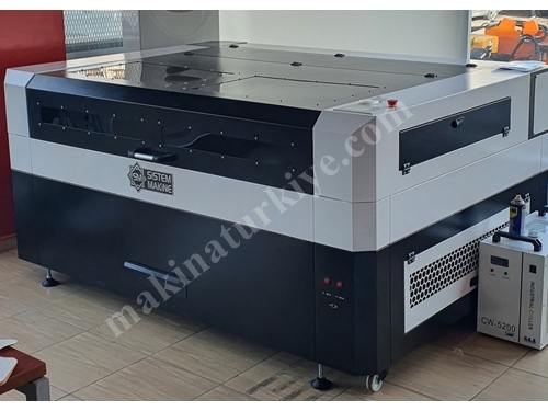 Machine de découpe et de gravure laser de 1000 x 1350 mm et 150W