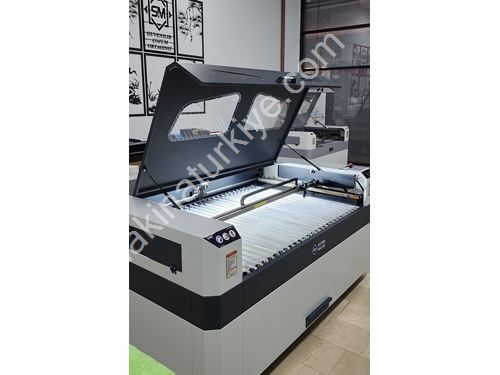 1000 x 1650 mm 150W Laser-Schneid- und Graviermaschine