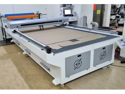 2200 x 3300 mm 150Watt Laser Cutting Machine