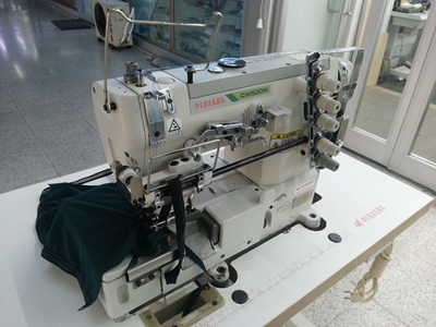 Pegasus Rechtshändige Nähmaschine - 1