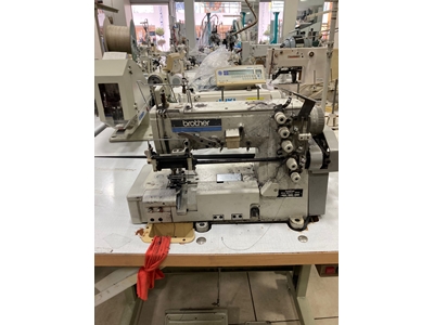 FD4 8272 Right Blade Stitching Machine - 5