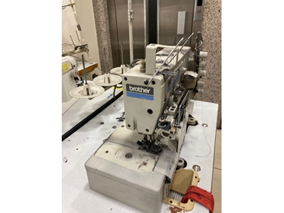FD4 8272 Right Blade Stitching Machine - 1
