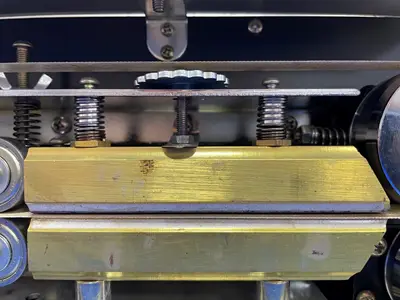 Konveyörlü Poşet Yapıştırma Makinası 800x150 mm Dikey 
