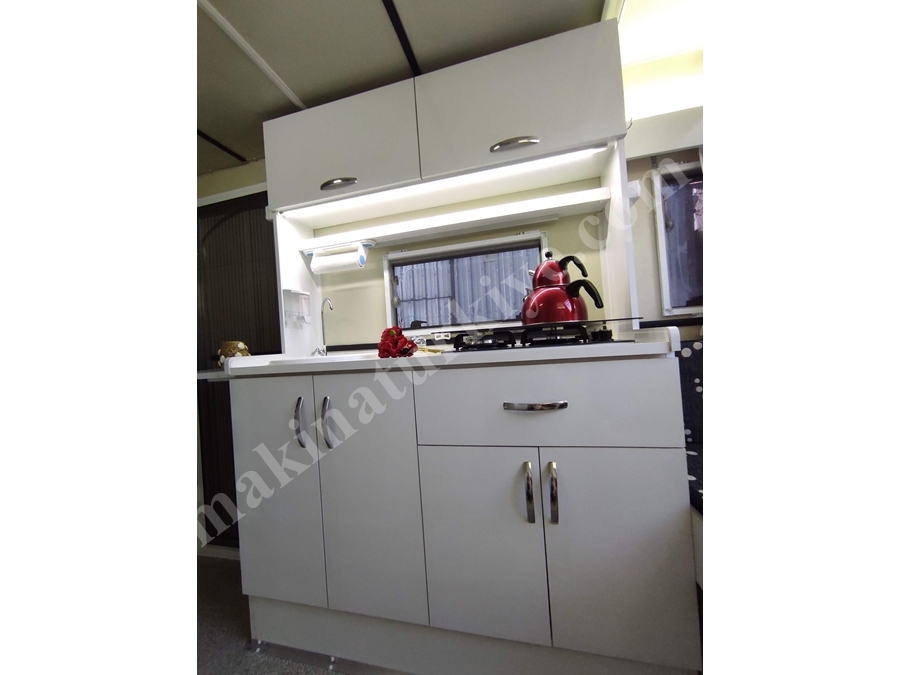 4 Kişilik Çekme Karavan 440X200x200 Cm