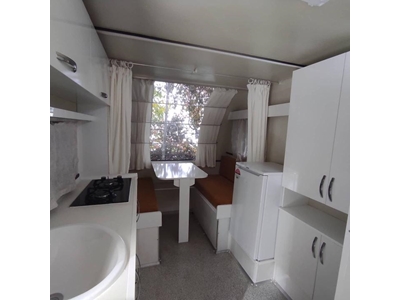 4 Kişilik Çekme Karavan 440X200x200 Cm - 2