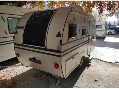 4 Kişilik Çekme Karavan 440X200x200 Cm - 0