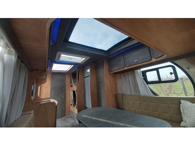 4 Kişilik Mercedes-Benz Sprinter Camper Motokaravan - 1