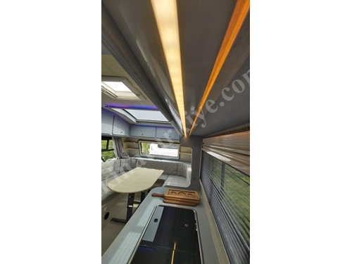 4 Kişilik Mercedes-Benz Sprinter Camper Motokaravan
