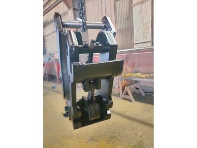 Quick Detach Loader Attachment - 5