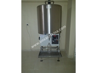 300 Lt Vertical Cylindrical Manual Washing Milk Cooling Tank - 1