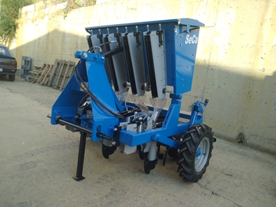 Machine de plantation d'oignons et d'ail à 4 unités - 1