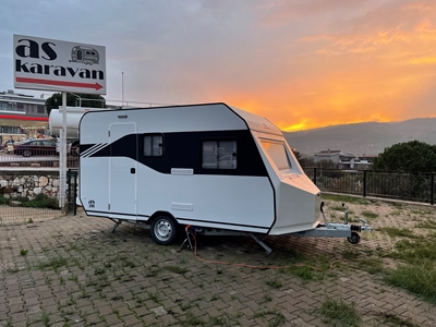 4 Kişilik Çekme Karavan 3.90 M