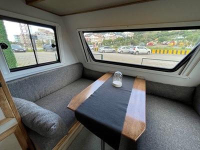 4 Kişilik Çekme Karavan 3.90 M - 3